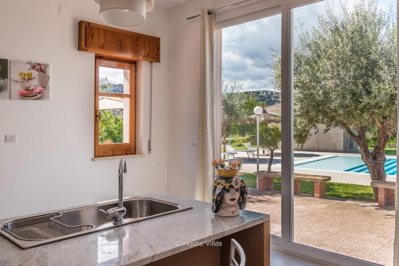 House&Villas - Villa Zagara Bianca Флоридия Екстериор снимка